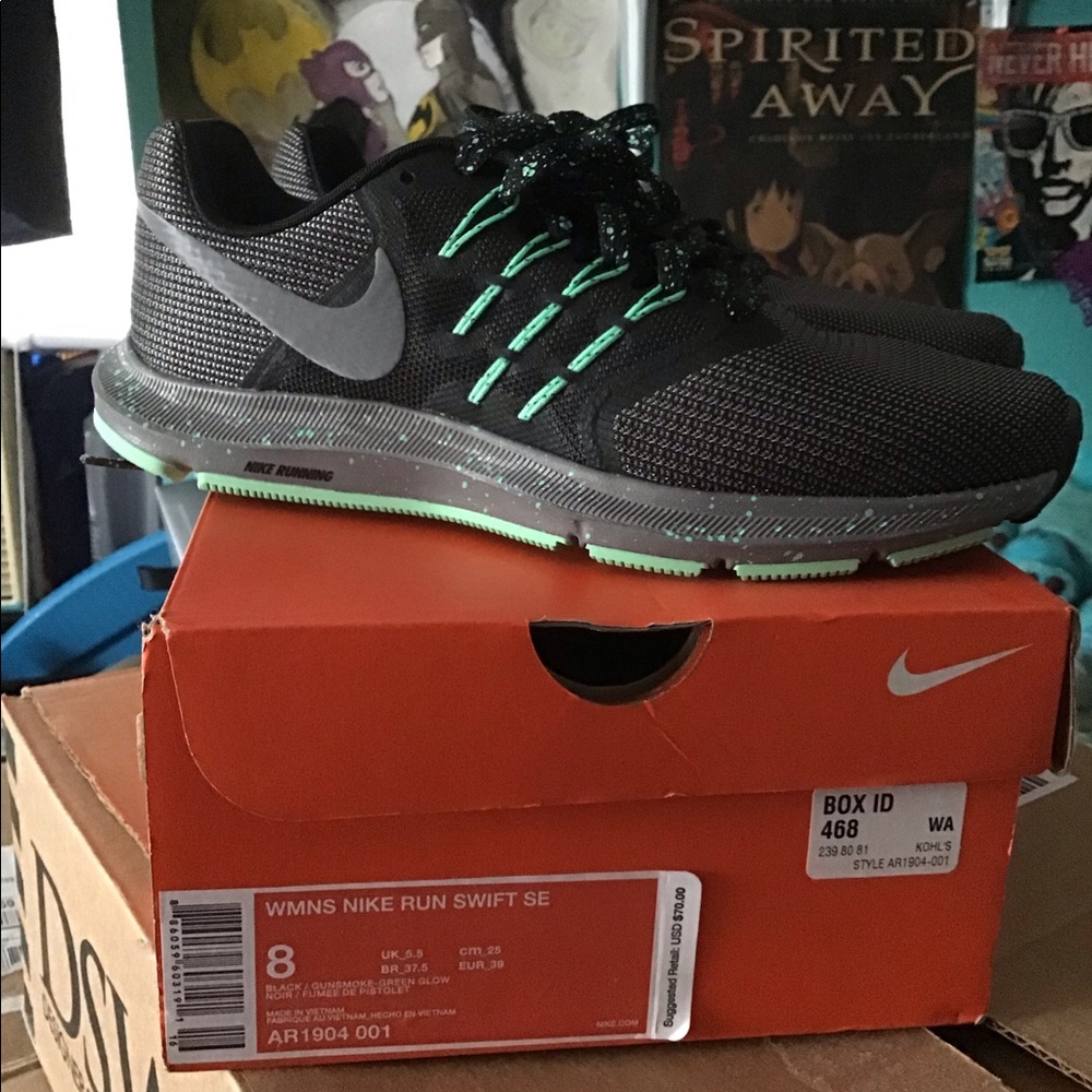 Nike Run Swift Womens Lace-up Running Shoes